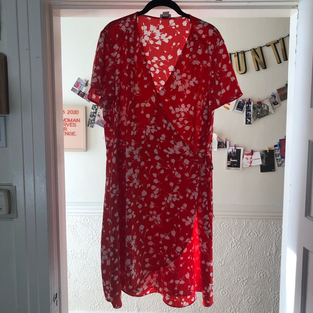 JCrew - FLEABAG - floral wrap dress